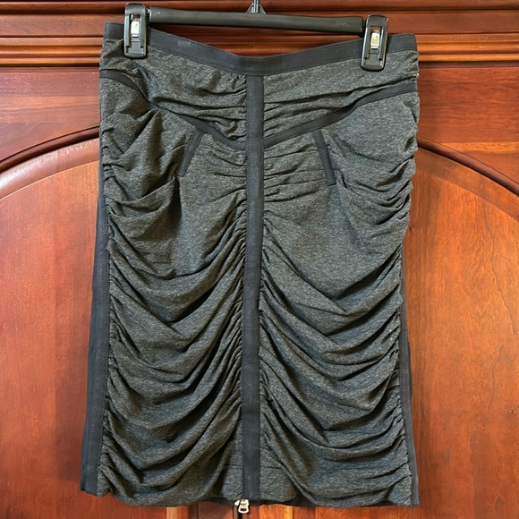Vintage D&G Dolce & Gabbana Ruched 2 way zipper. EU size 42. - Picture 1 of 9